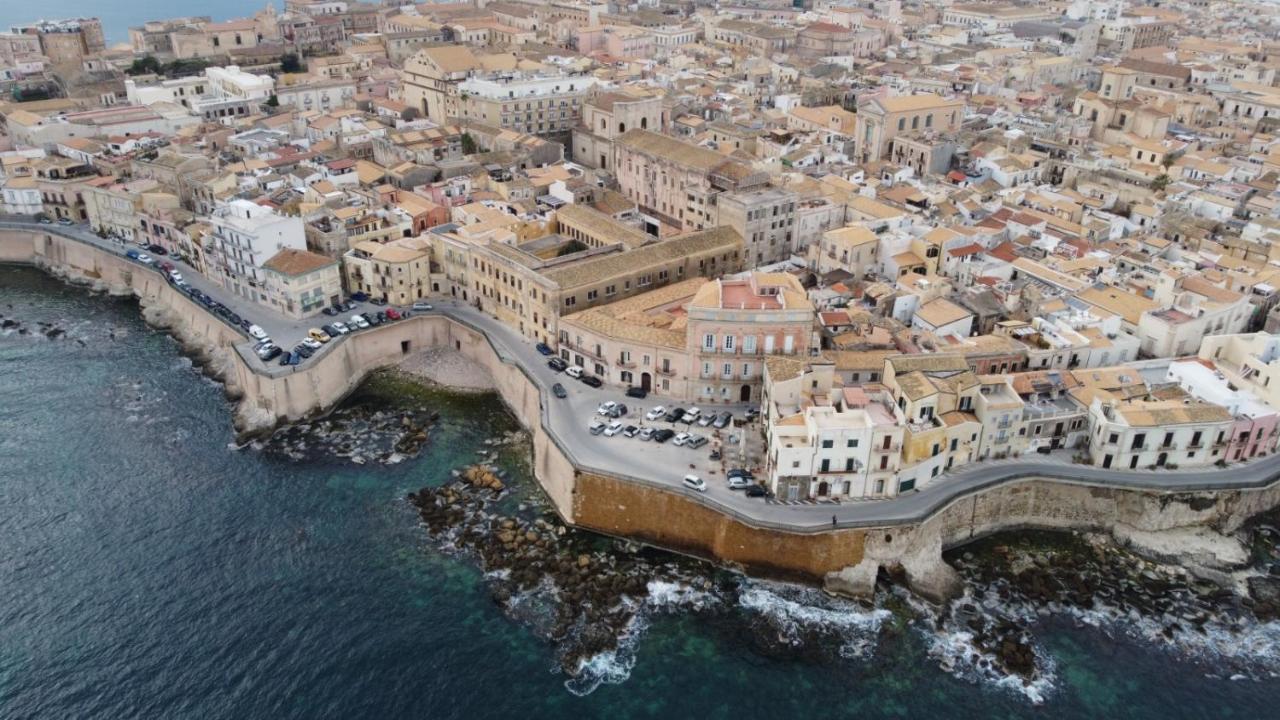Palazzo Gancia Holiday Homes Сиракузы Экстерьер фото