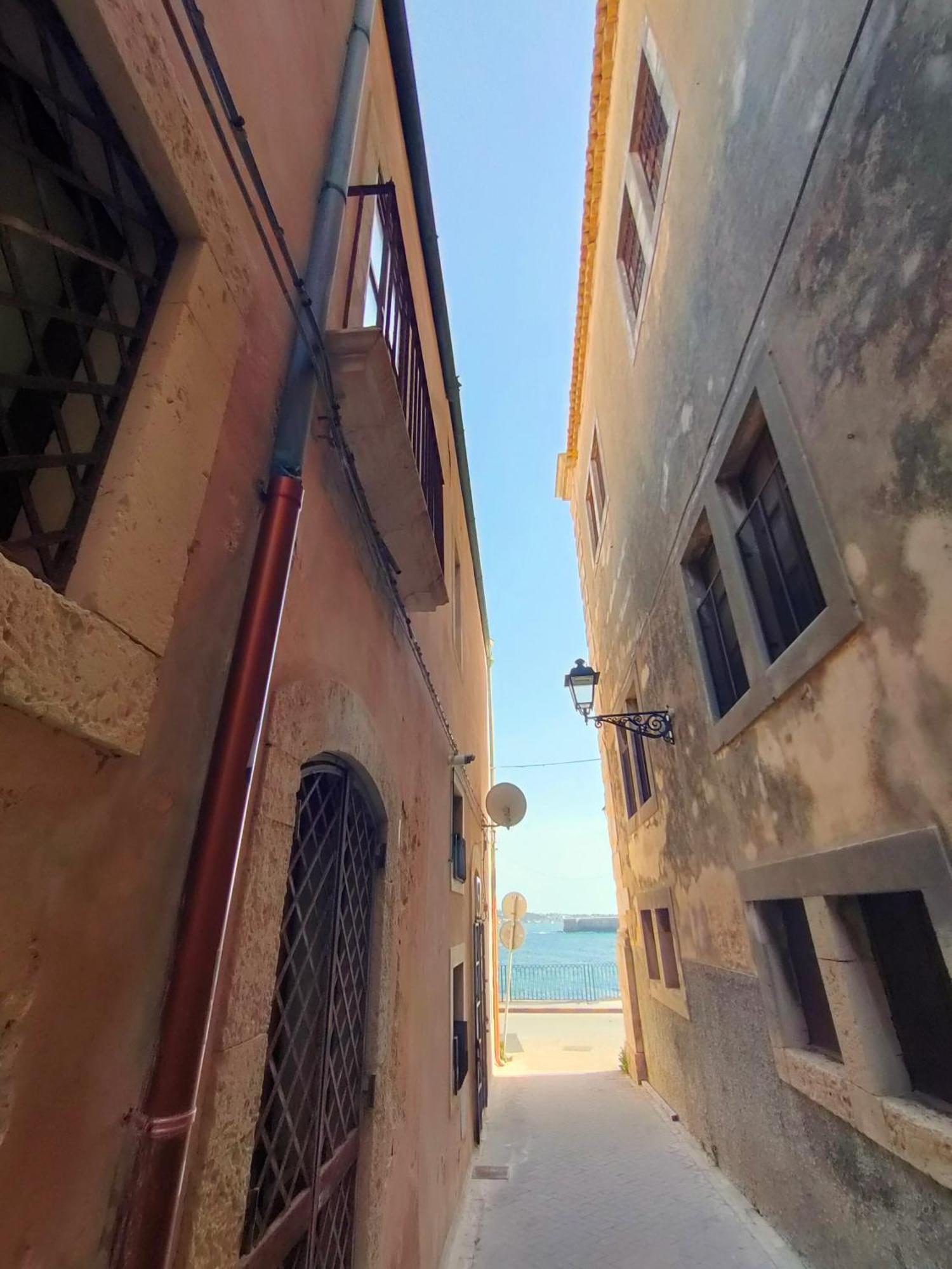Palazzo Gancia Holiday Homes Сиракузы Экстерьер фото